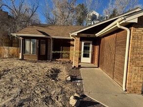 Building Photo - 2620 E Cliffside Dr