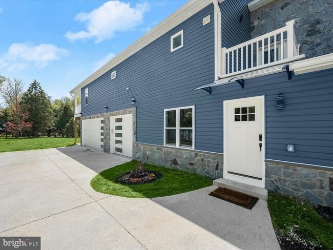Building Photo - 700 Olney Sandy Spring Rd