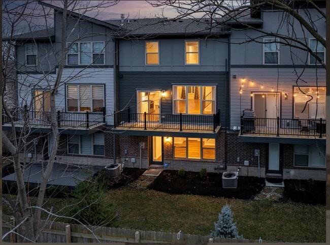 Building Photo - 8238 Bostic Dr