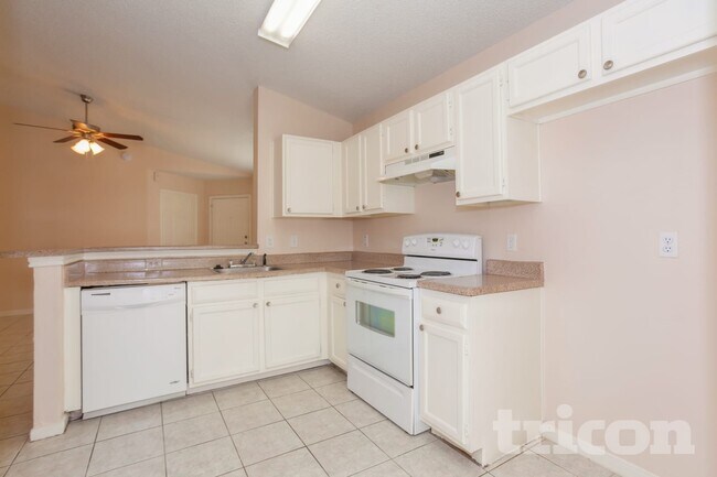 Building Photo - 3206 Boynton Dr