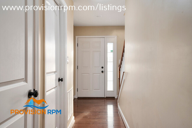 Building Photo - 534A St Martins Ln