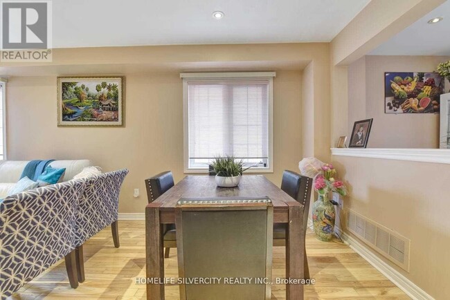 Building Photo - 10 Trevino Crescent