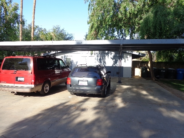 Building Photo - 10th Place Fourplex