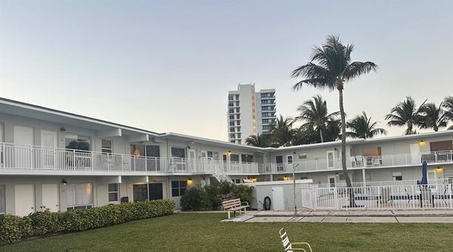 Foto del edificio - 2508 Bay Dr