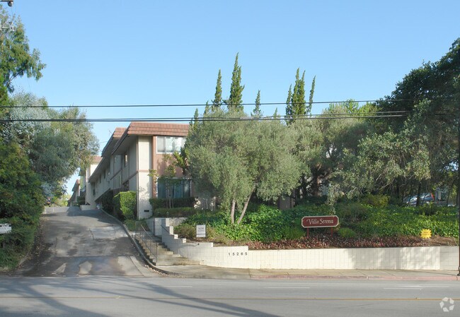 Foto del edificio - Villa Serena
