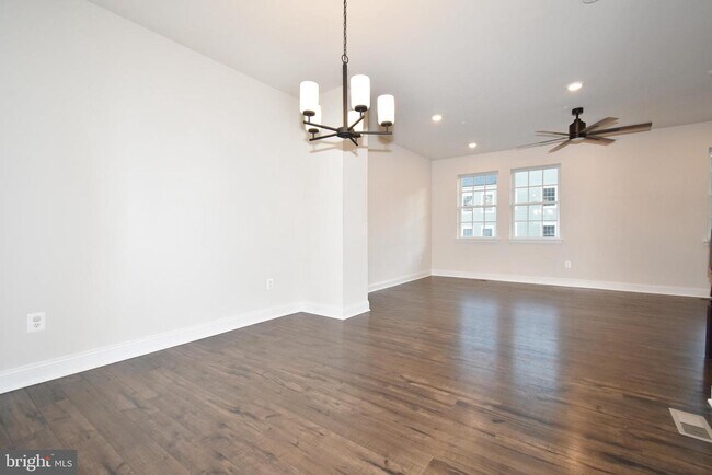 Foto del edificio - 967 Sperry Way