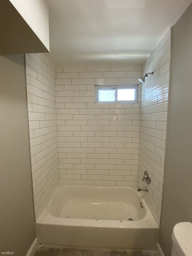 Foto del edificio - 2 br, 1 bath  - 250 Fountain St Fl 1