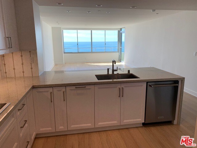 Foto del edificio - 1221 Ocean Ave