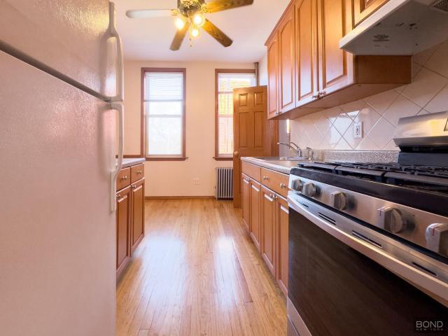 Foto del edificio - 1 bedroom in Brooklyn NY 11222