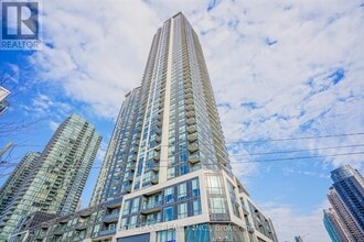 Building Photo - 4311-4011-4011 Brickstone Mews