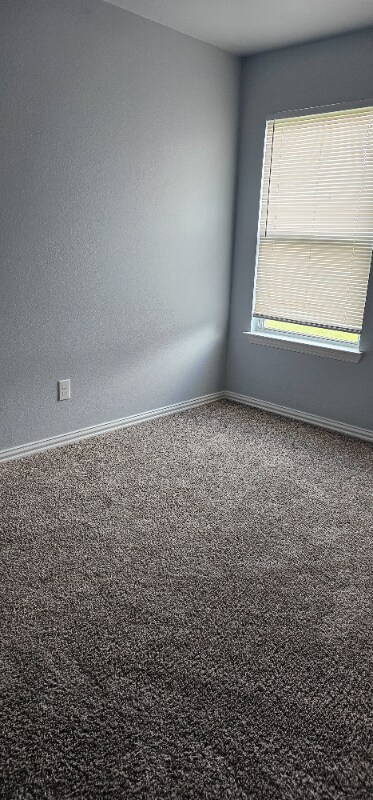 Foto del edificio - 419 E Day St