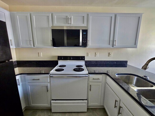 Foto del edificio - 3341 Clover Meadow Dr