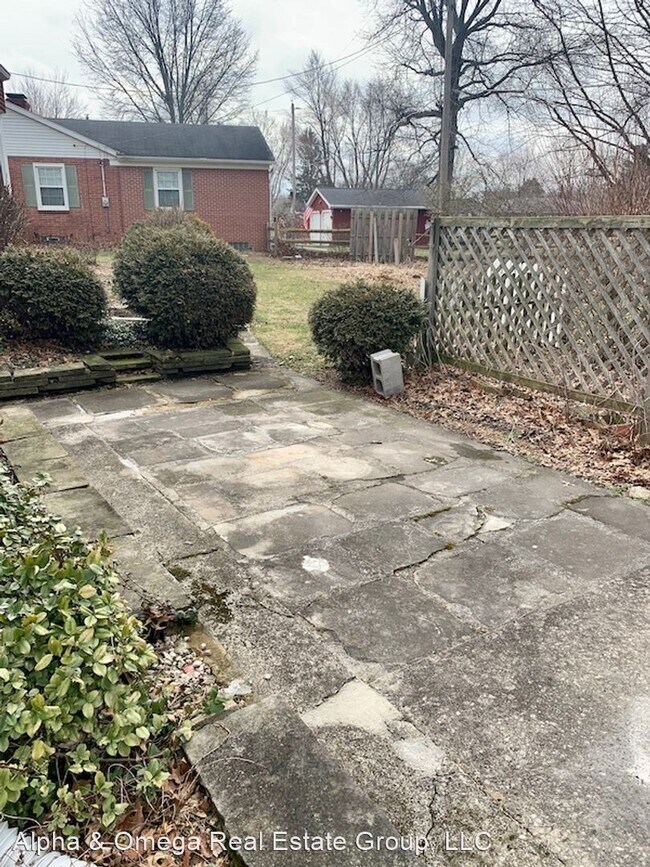 Building Photo - 3 br, 1.5 bath House - 11 Windemere Dr