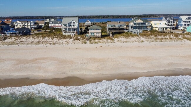 Building Photo - Off Season Rental **Oceanfront, Pet Friendly, 4 Bedroom Beach House** Available November 1st, 202...