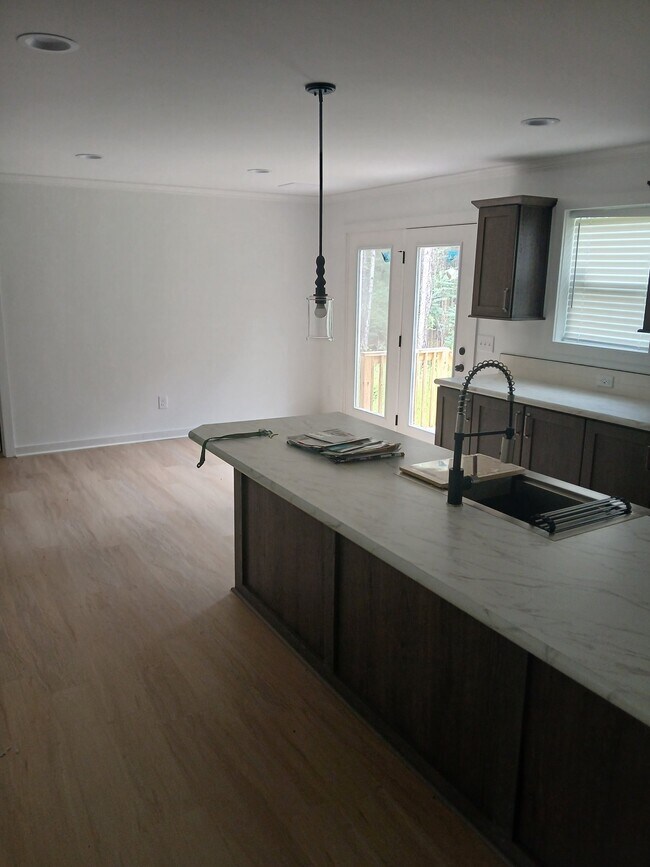 Foto del edificio - 315 Goswick Rd