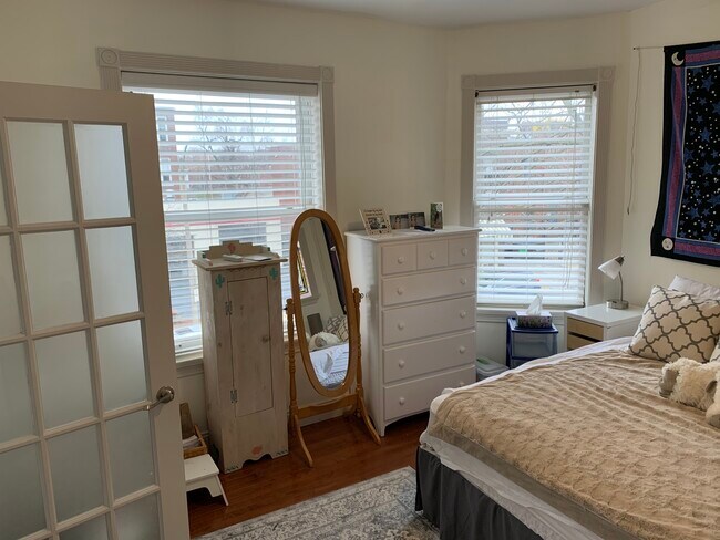 Master Bedroom - 2235 Thurman Ave