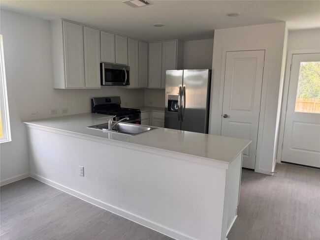 Building Photo - 25668 Rose Creek Dr