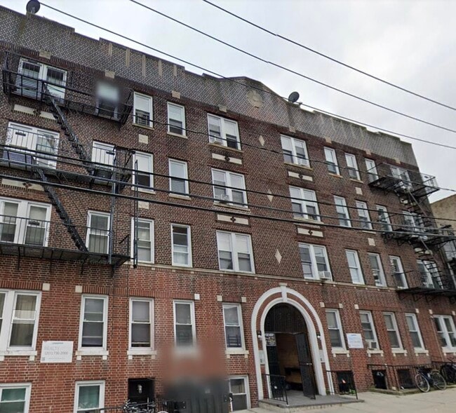 Building Photo - 94 Waldo Ave