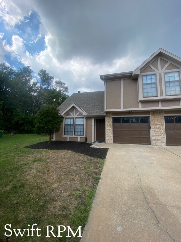 6704 W 150th St, Overland Park, KS 66223 Townhome Rentals in Overland Park KS