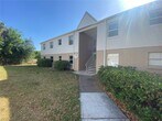 Foto principal - 7210 N Manhattan Ave