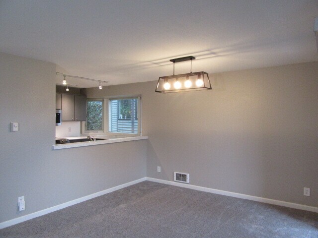 Building Photo - 7014 116th Ave NE