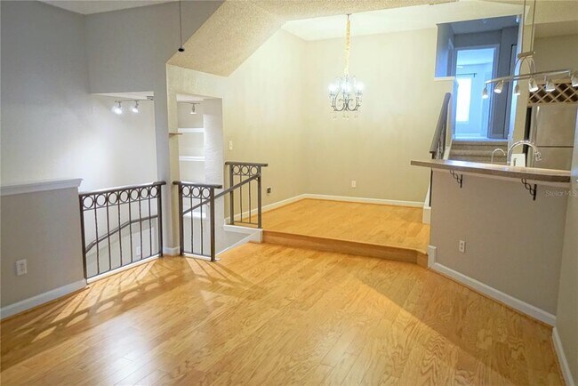 Building Photo - 621 Island Pl Way
