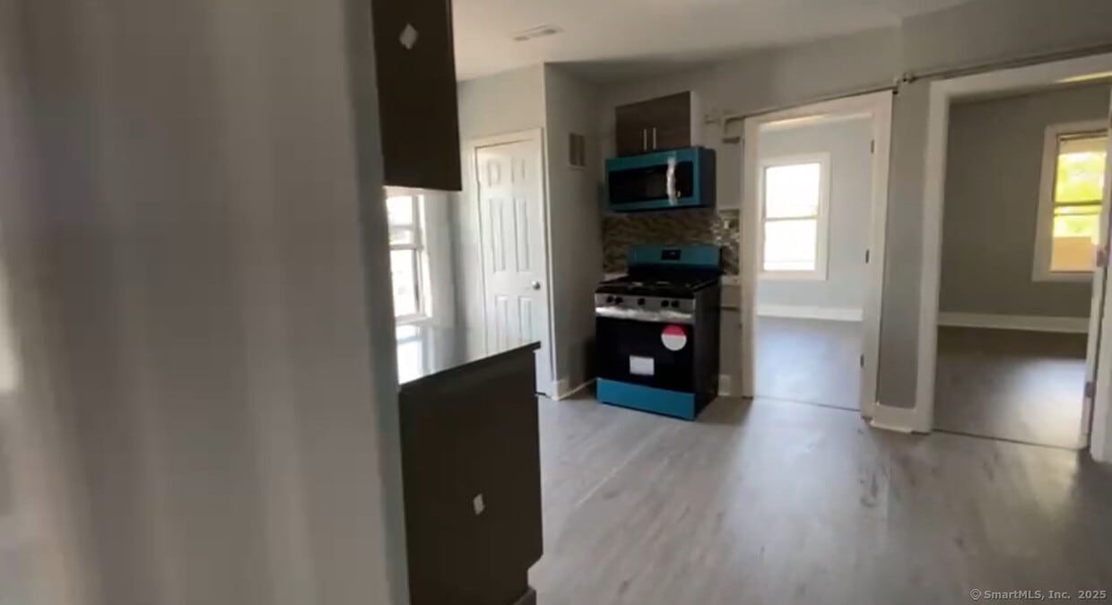 Foto del edificio - 782 Hallett St