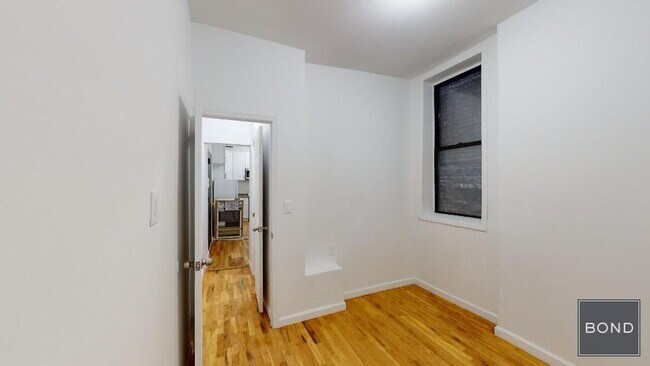 Foto del edificio - 139 W 28th St