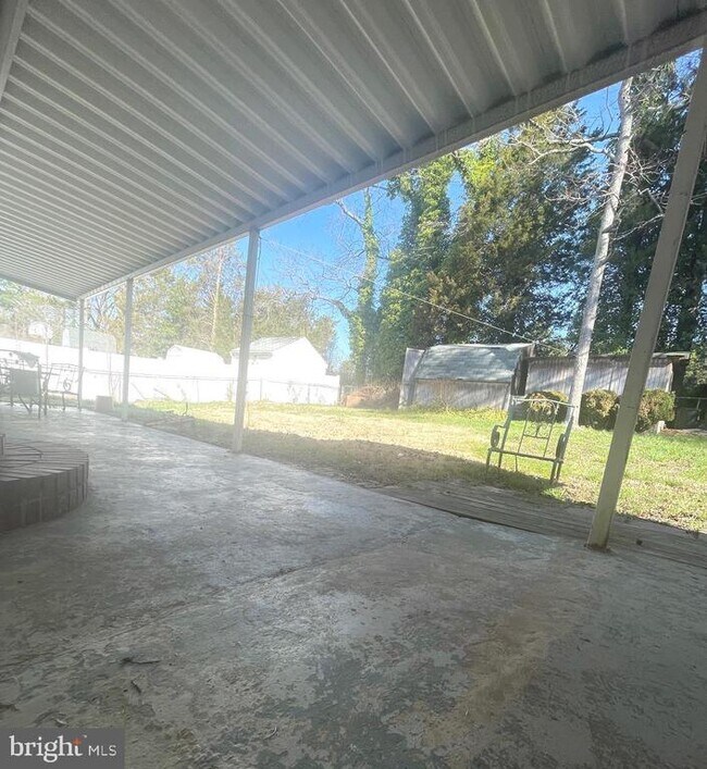 Foto del edificio - 46448 Franklin Rd