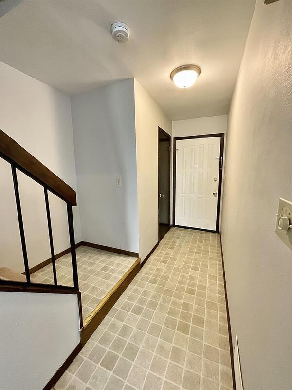 Building Photo - 449 Ponderosa Ave