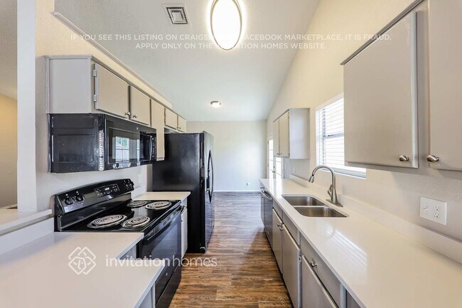 Building Photo - 6344 W Turquoise Ave