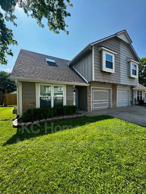 Building Photo - 8592 Perry Ln