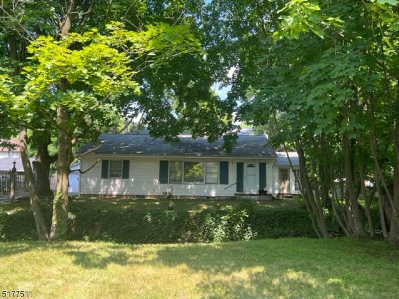 Foto principal - 108 W Prospect St
