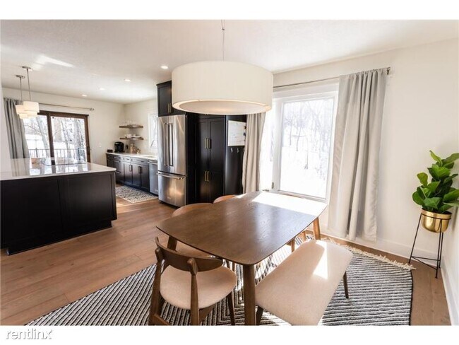 Foto del edificio - 4 br, 2 bath House - 8312 140th Street Court
