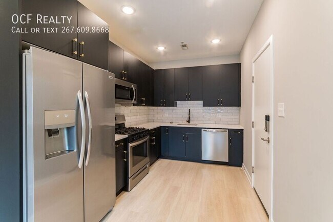 Building Photo - 2428 Jasper St