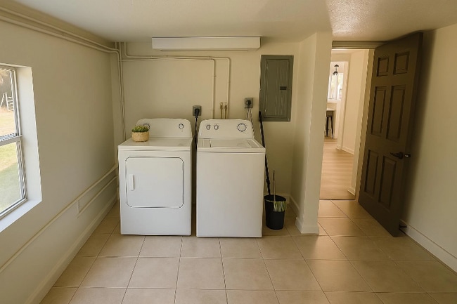 Foto del edificio - 32811 CR-473