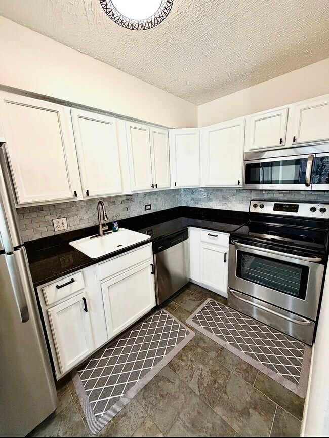 Foto del edificio - 1550 N Lake Shore Dr