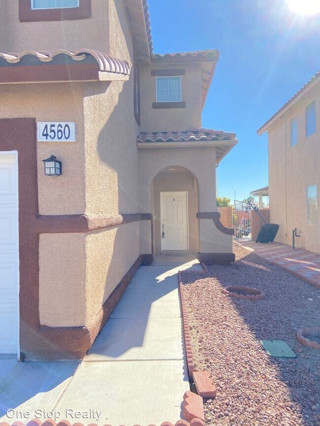 Foto del edificio - 4 br, 3 bath House - 4560 Flaming Ridge Trl