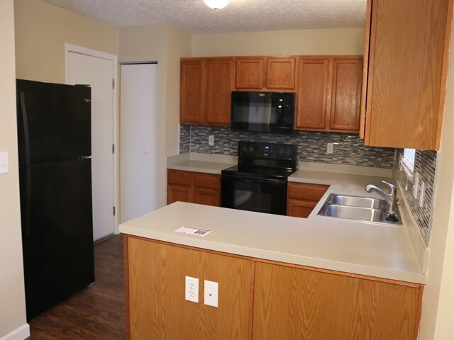 Foto del edificio - 1467 Tenagra Way