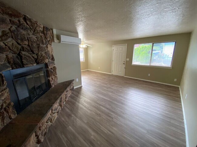 Foto del edificio - 6090 Fircrest St SE