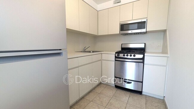 Foto del edificio - 3164 21st St