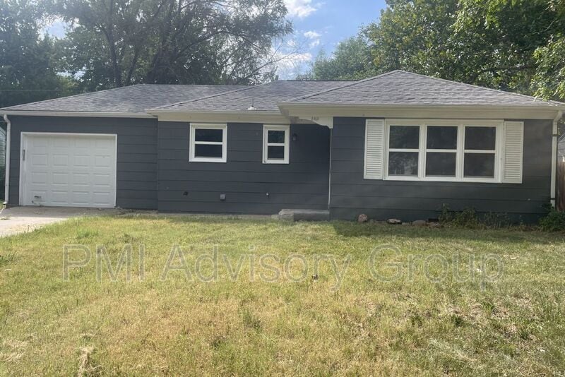 Foto principal - 2413 SW Mission Ave