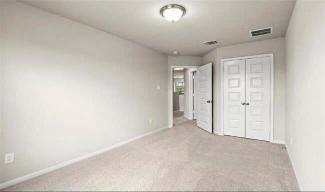 Building Photo - 7407 Hinsdale Dr