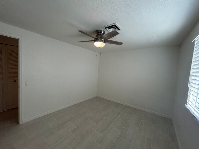 Building Photo - 3 Bedroom 2 Bath College Park 15 Home