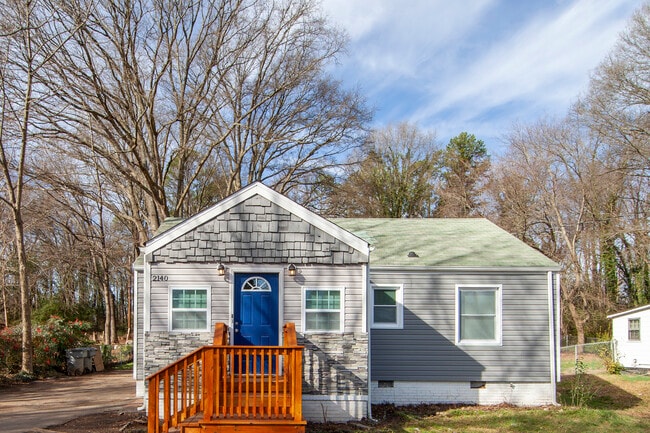 Building Photo - 2140 Highland St