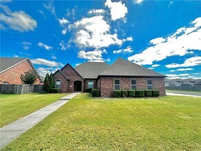 Building Photo - 584 N Mulligan Dr