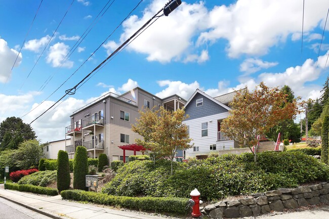 Building Photo - 2020 Taylor Ave