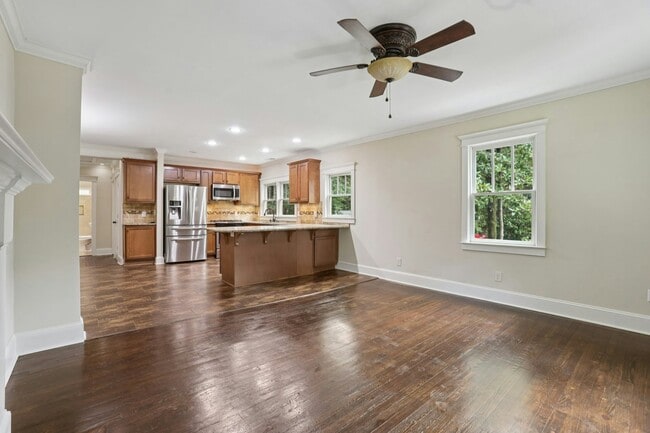 Foto del edificio - 1597 Frazier Rd