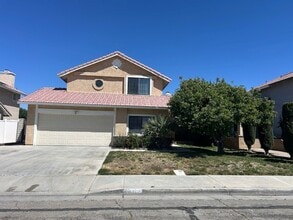 Building Photo - 44850 Caboose Dr