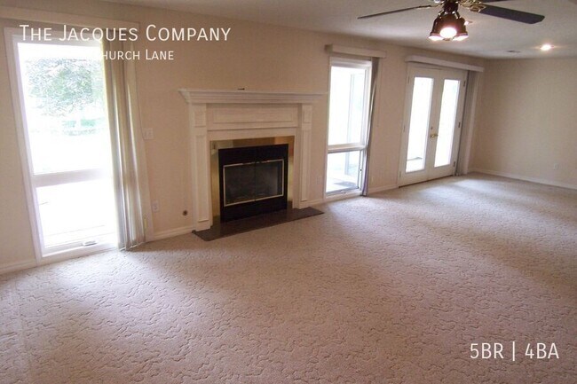 Building Photo - 1450 N Fenchurch Ln